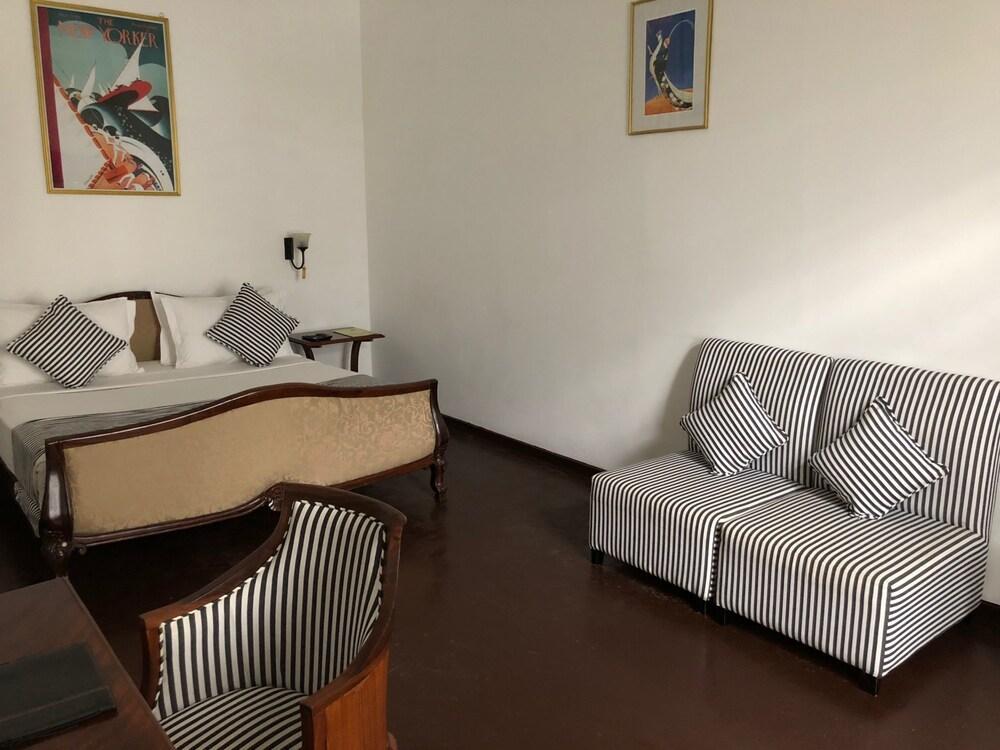 56 By Deco - Galle Fort Екстериор снимка